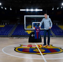 Ampliación del contrato de Jan Vesely hasta el 2026
