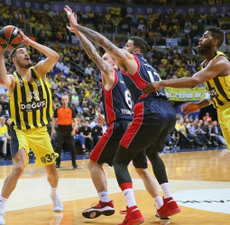 Esfuerzo titánico del Baskonia sin recompensa (95-89)