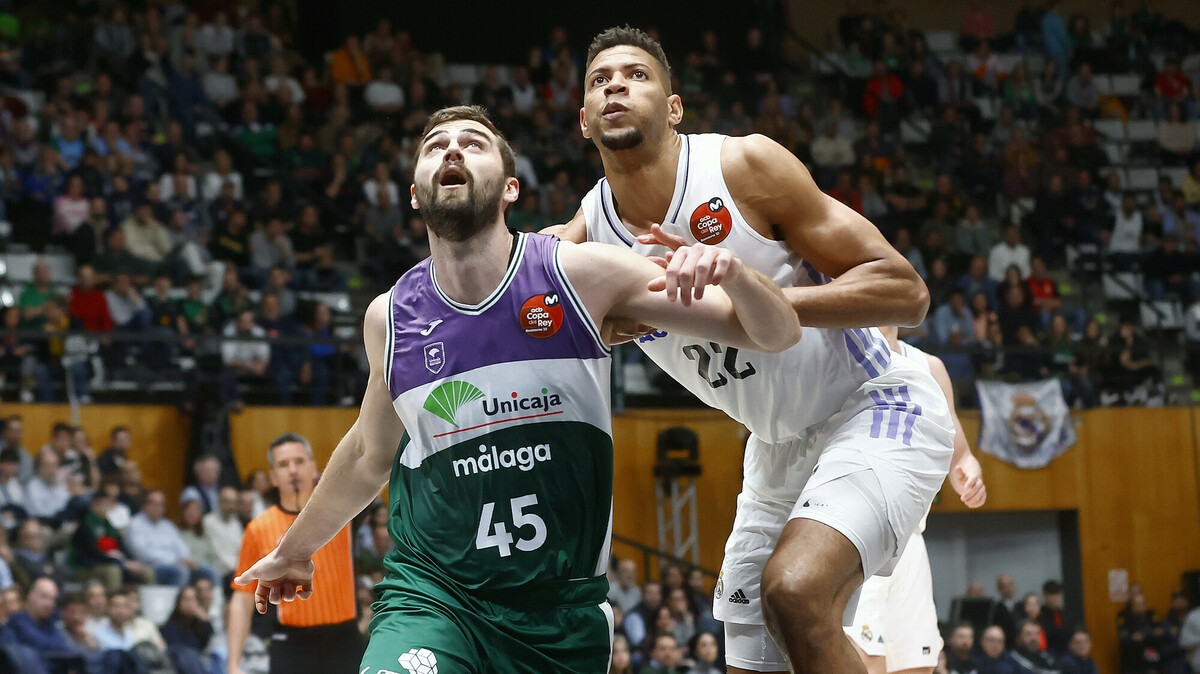 Unicaja supera con claridad al Madrid y será finalista de Copa (82-93)