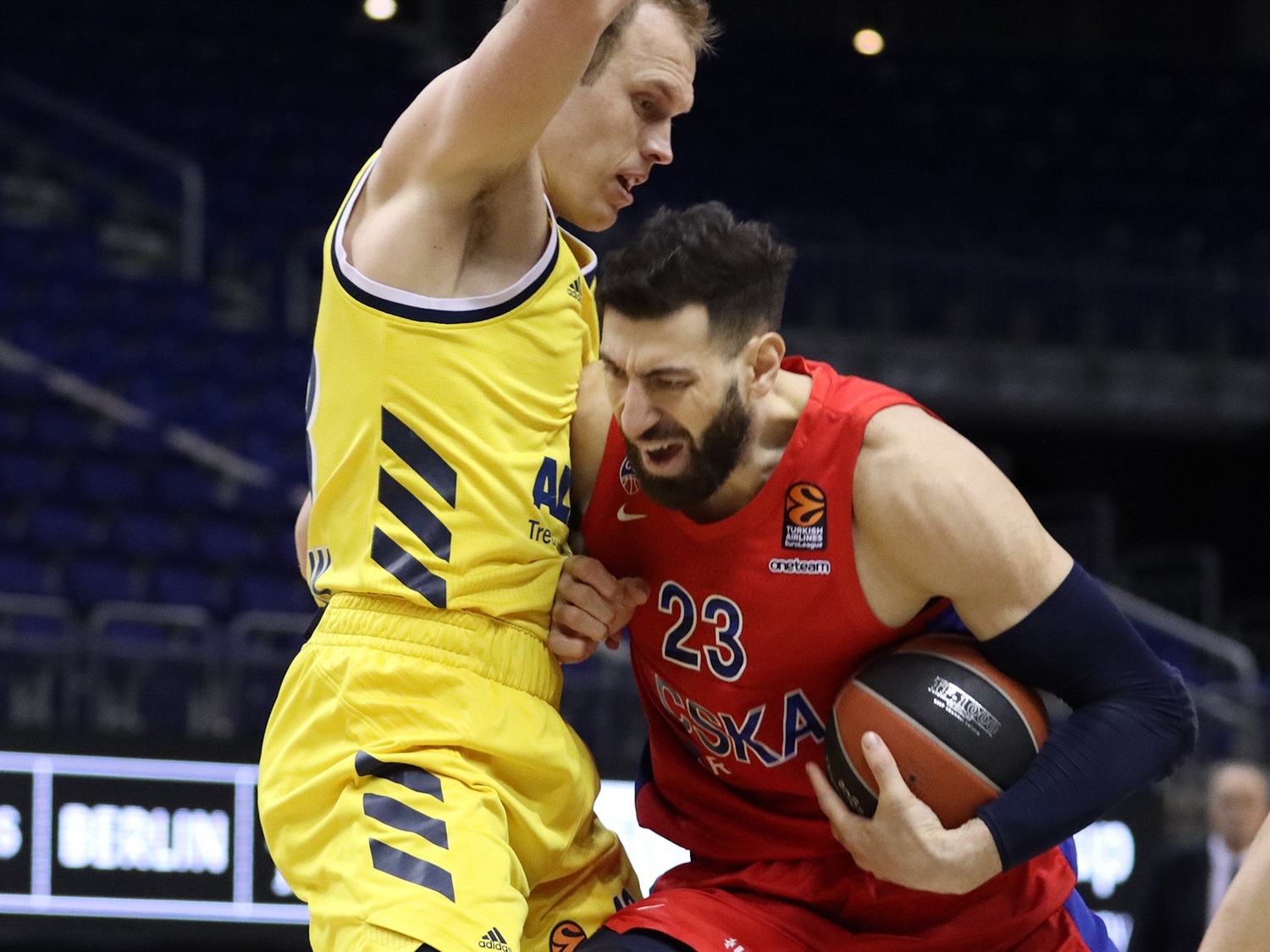 El CSKA escapa de Berlín con una trabajada victoria (71-68)