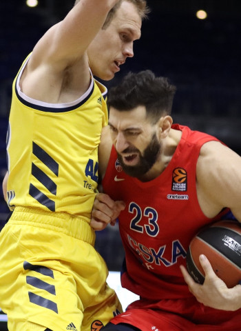 El CSKA escapa de Berlín con una trabajada victoria (71-68)