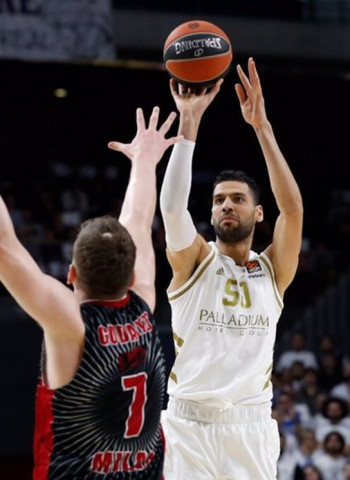 Salah Mejri continuará su carrera en China