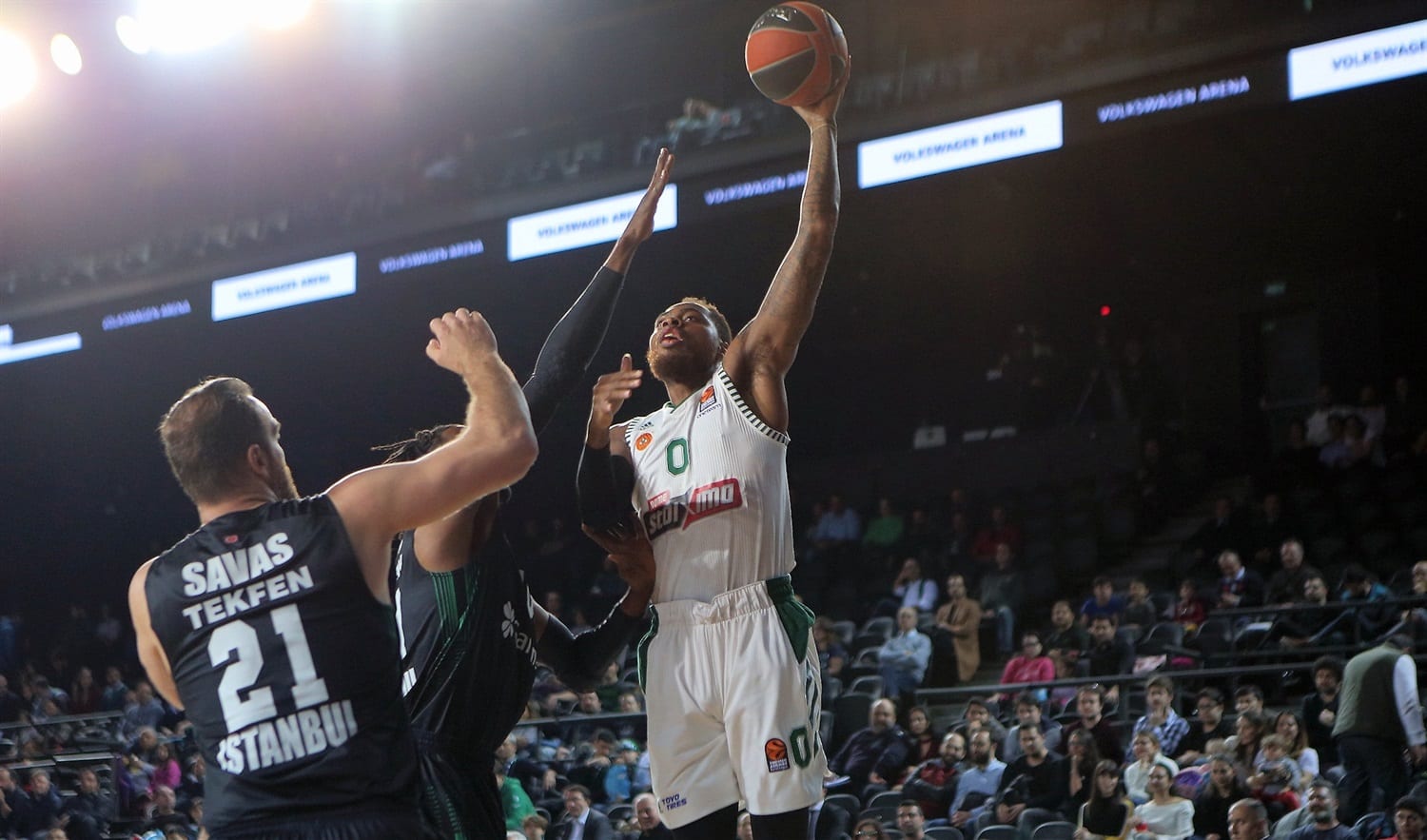 El Panathinaikos, muy superior al Darussafaka (67-91)