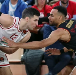 El Mónaco logra su récord de puntos de la temporada para vencer al Milán, 101-88