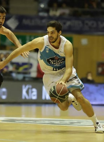 Pepe Pozas iguala el récord de asistencias del Monbus Obradoiro