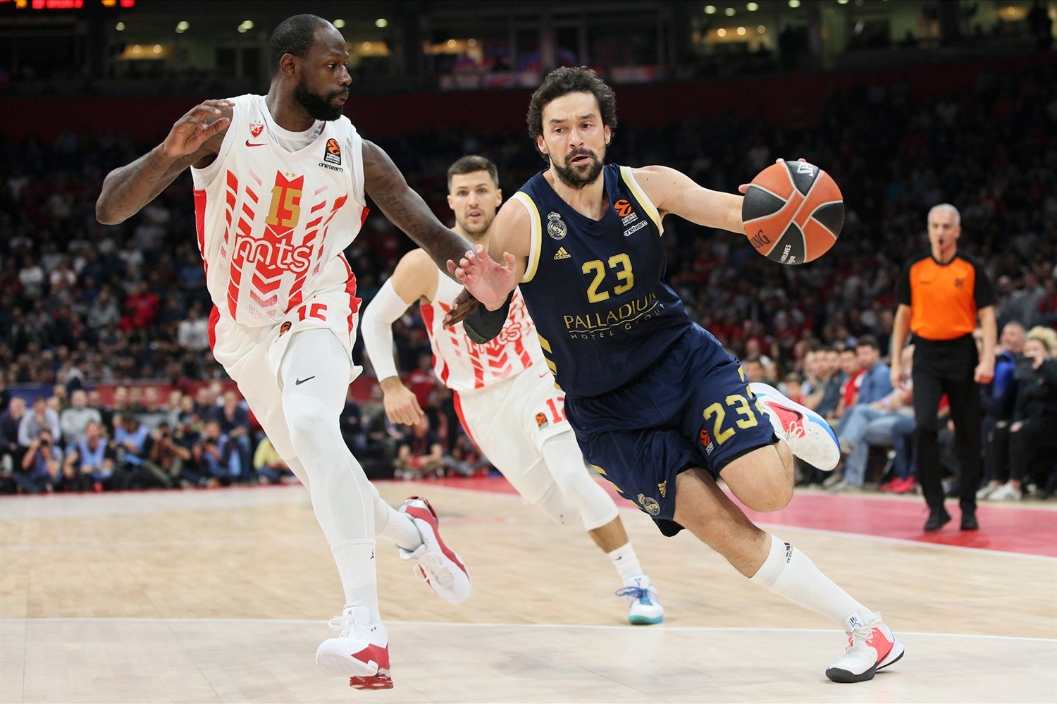 El Real Madrid se estrena a domicilio en Belgrado (60-75)
