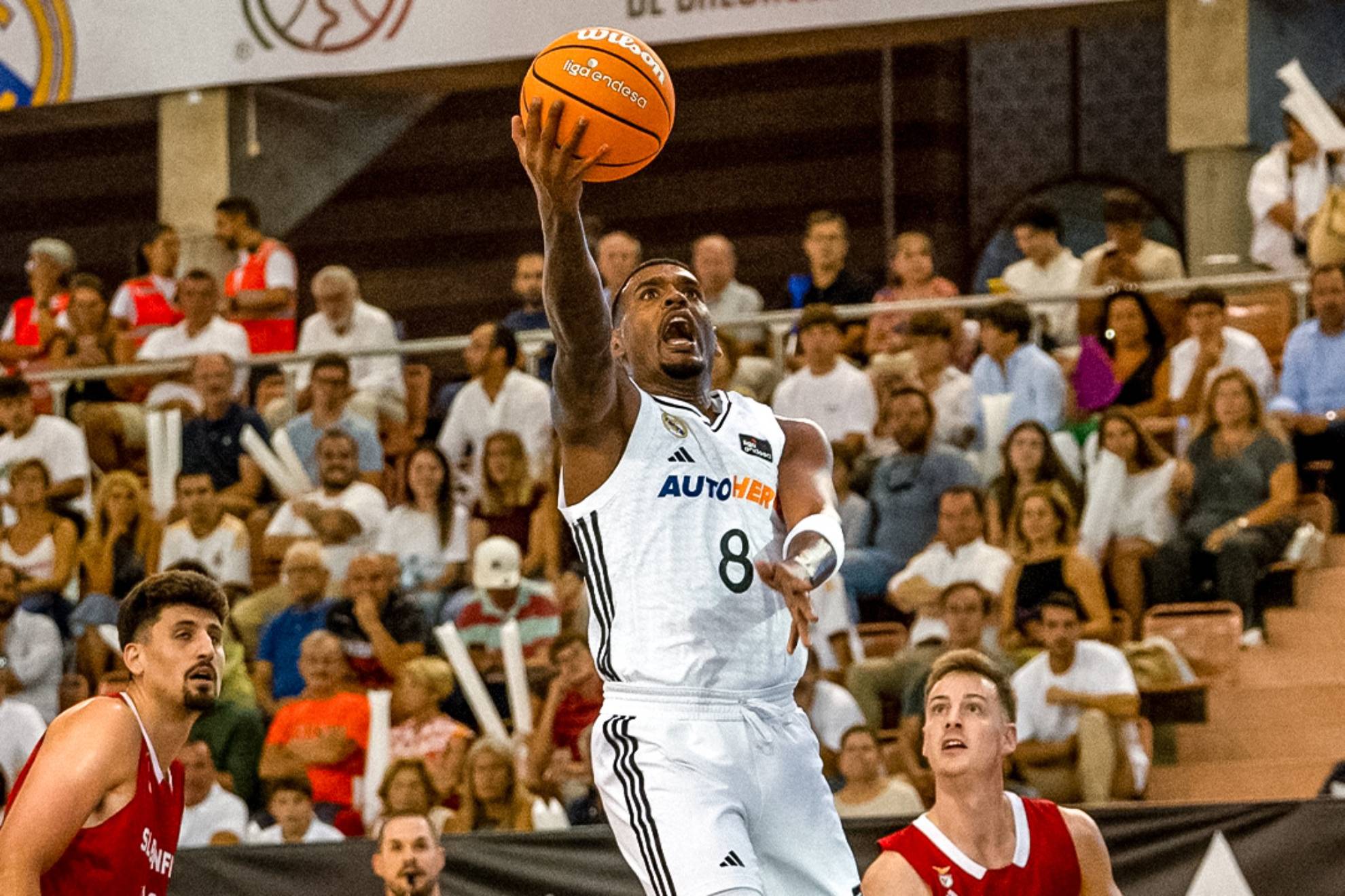 Se duda de la continuidad de Rathan-Mayes en el Real Madrid