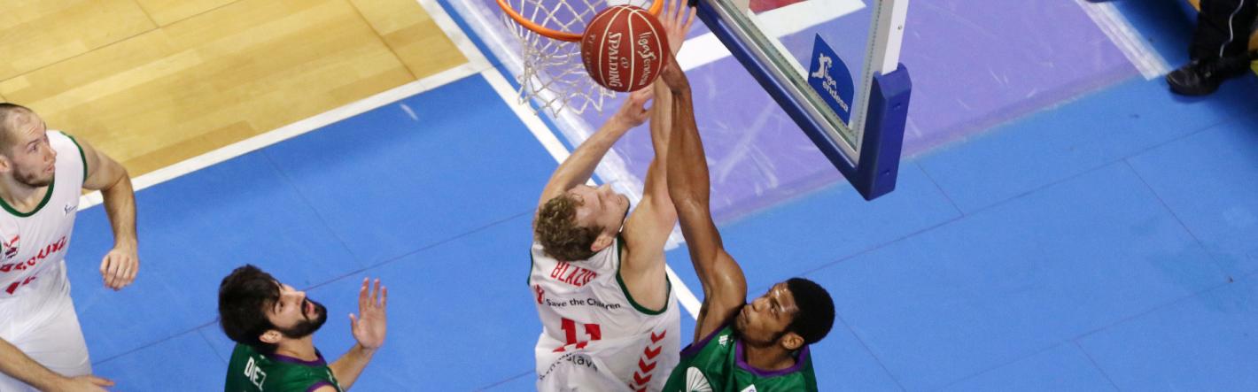 Victoria malagueña en el clásico ante Baskonia (82-72)
