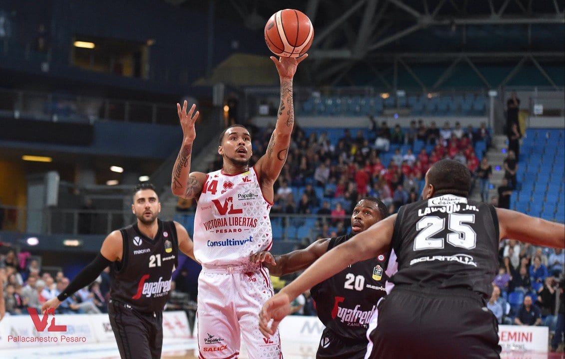 El Barcelona se interesa en el base Dallas Moore