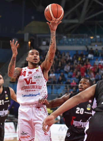 El Barcelona se interesa en el base Dallas Moore