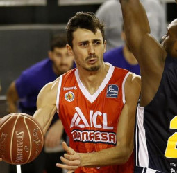 Pere Tomàs firma por tres temporadas con el RETAbet Bilbao Basket