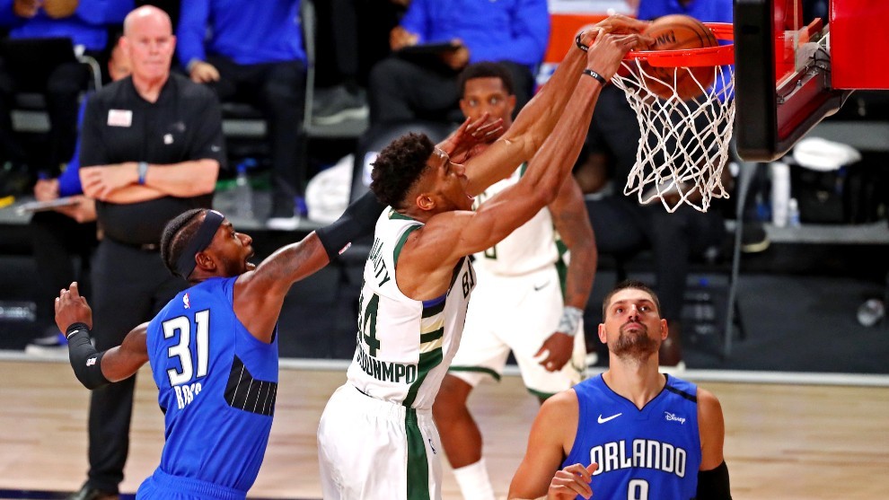 Antetokounmpo lidera la eliminación de los Magic (104-118) [4-1]