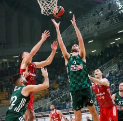 El Panathinaikos levanta cabeza a costa del Estrella Roja, 75-66