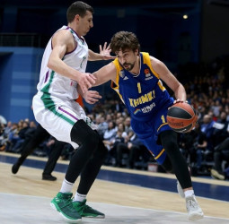 Un mal final de partido sentencia al Unicaja Málaga (68-66)