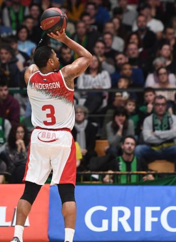 El Montakit Fuenlabrada se impone al Joventut con una canasta de Richotti (79-81)