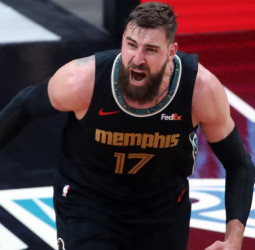 Jonas Valanciunas, dos años más en los New Orleans Pelicans