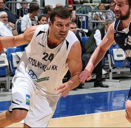 Strahinja Milosevic, experiencia serbia para el puesto de cuatro