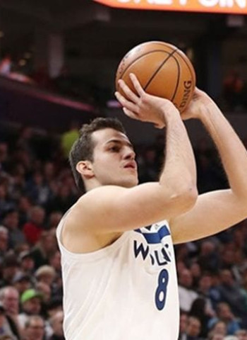 Sacramento Kings anuncia el fichaje de Nemanja Bjelica