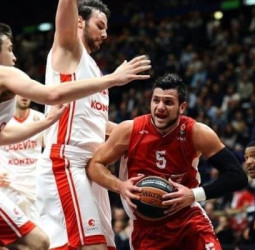 Gentile y Armani Milán se reunen. El Italia desmienten la oferta del Barcelona por el italiano