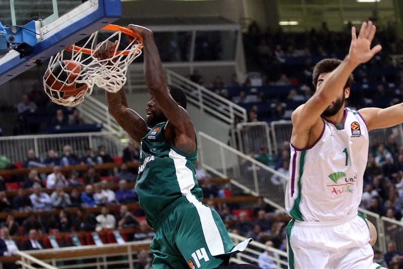 La expulsión de Carlos Suárez sentencia al Unicaja ante el Panathinaikos (82-71)