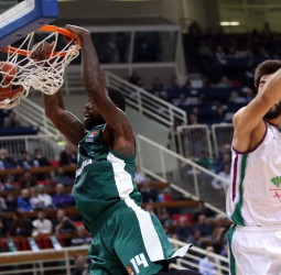 La expulsión de Carlos Suárez sentencia al Unicaja ante el Panathinaikos (82-71)