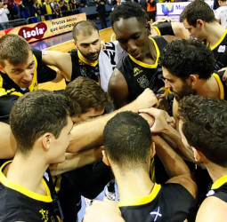 Iberostar Tenerife progresa adecuadamente (81-77)