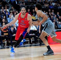 Kosta Koufos quiere volver a la NBA