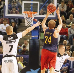 Xavi Pascual: "Jugamos sin fluidez, sin tener ritmo"