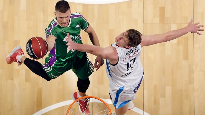 Unicaja arrolla a un Obradoiro en sus horas más bajas (96-76)