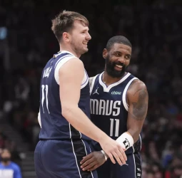 Los Mavericks lamen las heridas en Toronto