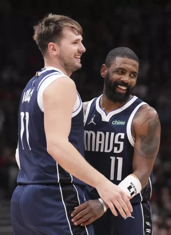 Los Mavericks lamen las heridas en Toronto