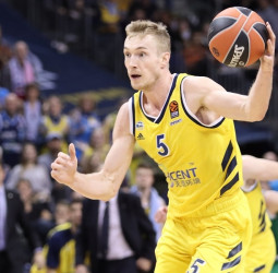El Zalgiris Kaunas llega a un acuerdo con Niels Giffey