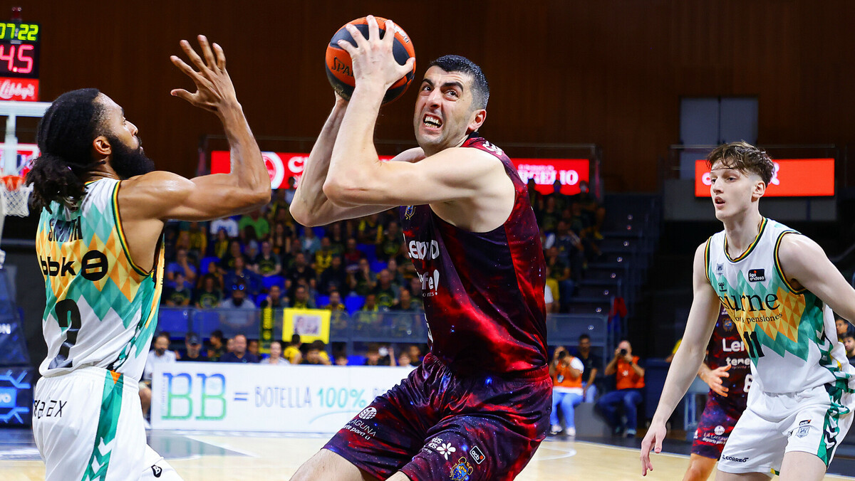 El Lenovo Tenerife no afloja y supera con autoridad al Surne Bilbao (73-57)