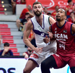 UCAM Murcia-Unicaja, dos formas de hacer historia