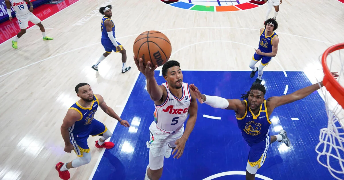 Grimes rompe la mala racha de los Sixers y supera a los Warriors, 126-119
