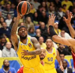 El Maccabi acaricia los playoffs, 85-66
