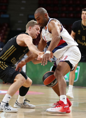 Bitci Baskonia cierra con una meritoria victoria la primera vuelta de la EuroLeague (76-81)
