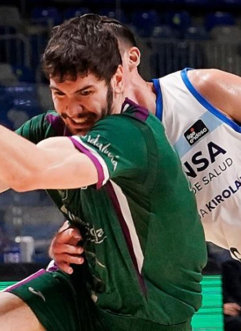 Visita a San Sebastián con la vista puesta en el Playoff