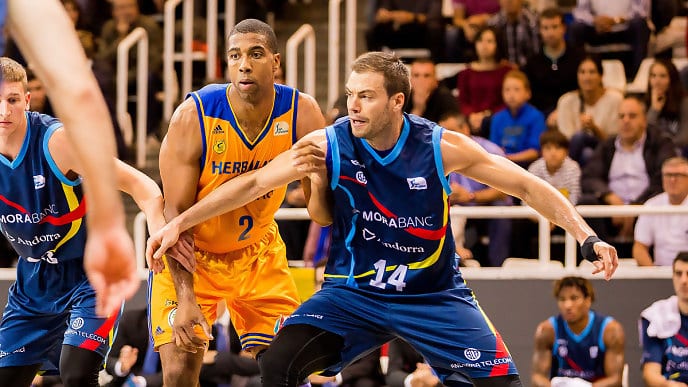 Oliver Stevic se queda un año más en Andorra