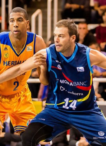 Oliver Stevic se queda un año más en Andorra