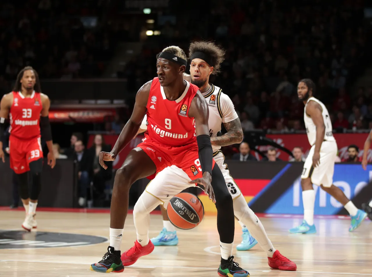 El Bayern Munich le tiene tomada la medida a la Virtus Bolonia, 91-84