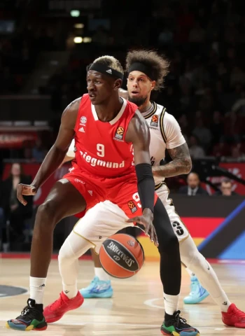 El Bayern Munich le tiene tomada la medida a la Virtus Bolonia, 91-84