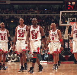 Chicago Bulls`96 vs Golden State Warriors`16