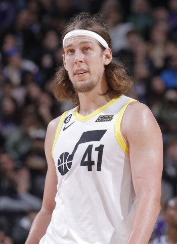 Kelly OIynyk llega a Toronto