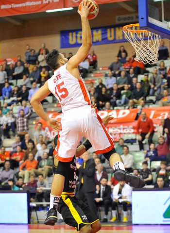 La lucha por los Play Off en la BCL se pone interesante. Pierre-Antonie Gillet del Iberostar Tenerife 36 de valoración