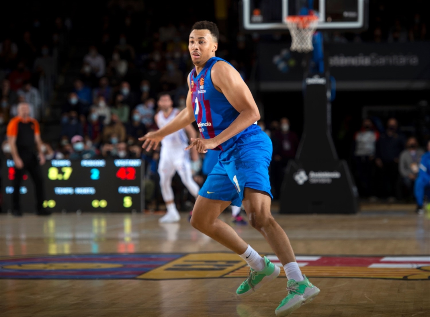 Dante Exum renovará con el Barcelona hasta final de temporada