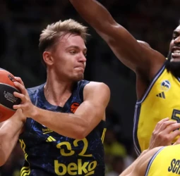 Fenerbahce se recupera con una victoria ante el ALBA, 71-78