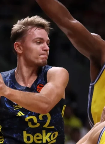 Fenerbahce se recupera con una victoria ante el ALBA, 71-78
