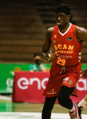 Alex Antetokounmpo intentará ganarse un hueco en los Toronto Raptors