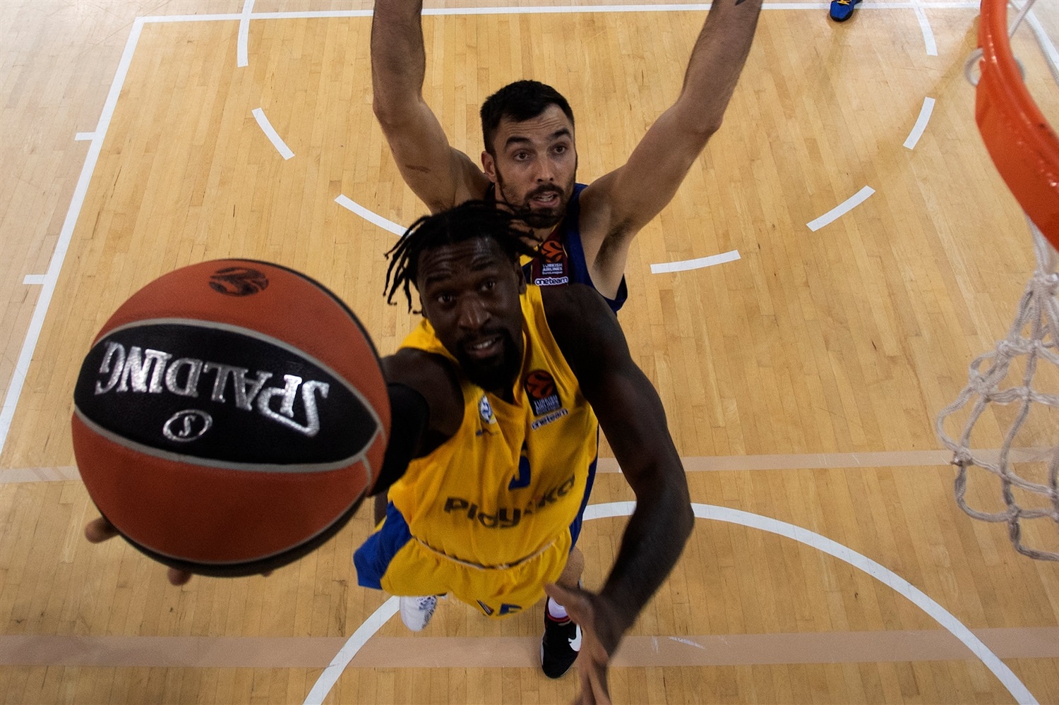 Disfruta de las mejores jugadas de la jornada 15 de la EuroLeague